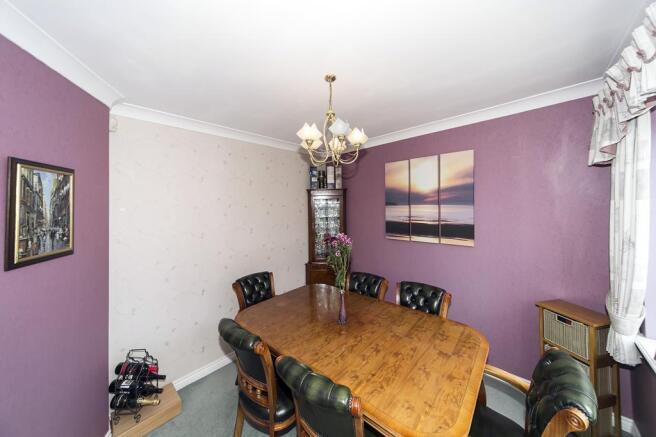 06 Dining Room