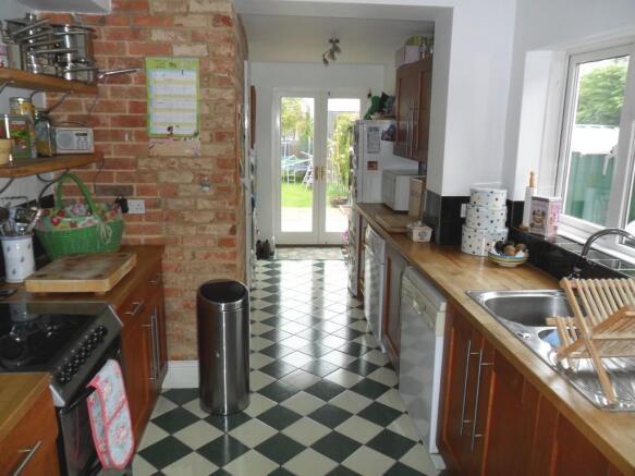 KITCHEN 1
