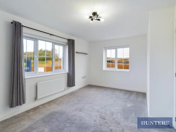4 bed Detached for sale Image 9