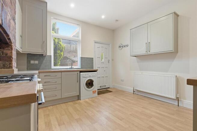 3 bed Terraced for sale Image 6