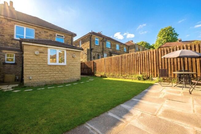3 bed Semi-Detached for sale Image 8