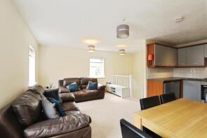 8, Goldfinch Road, Oakham LE15 9UJ
