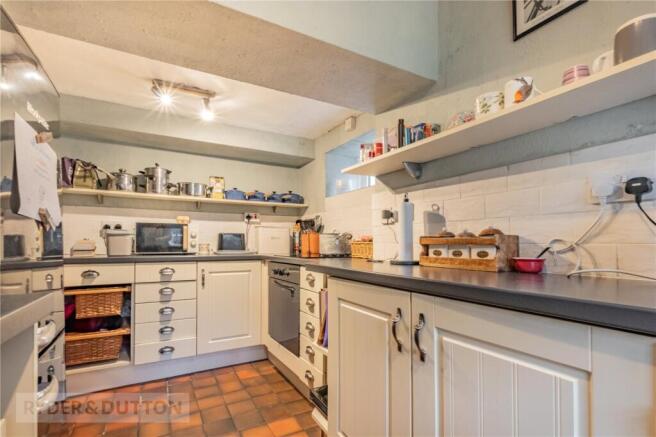 3 bed Terraced for sale Image 9