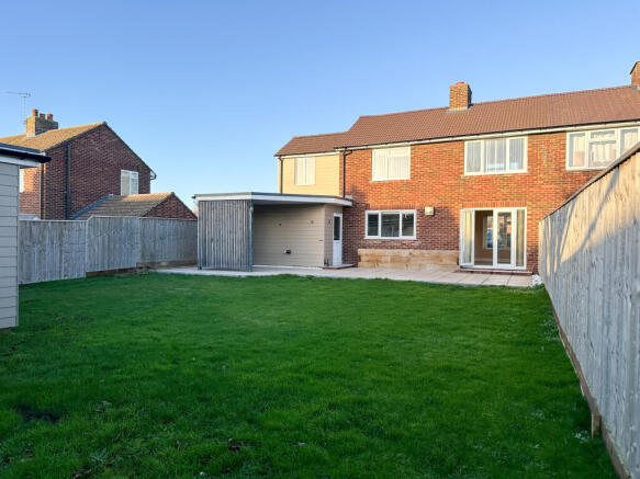 20251219_144936312_iOS_edited Rear