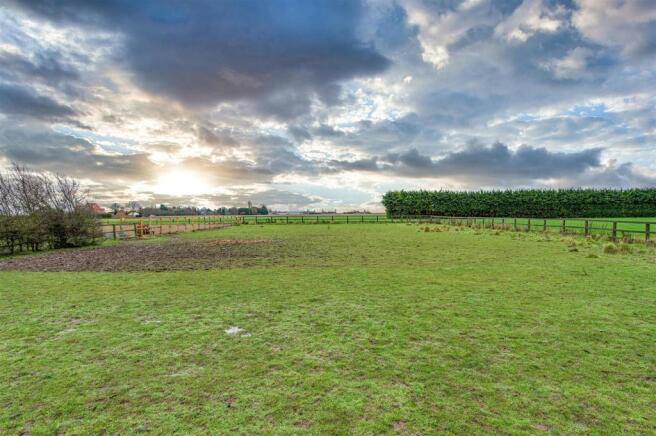 Grass Paddock to Rear