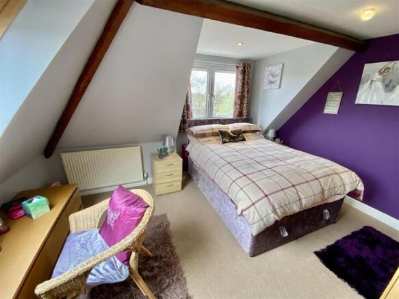 2 bed House for sale Image 8