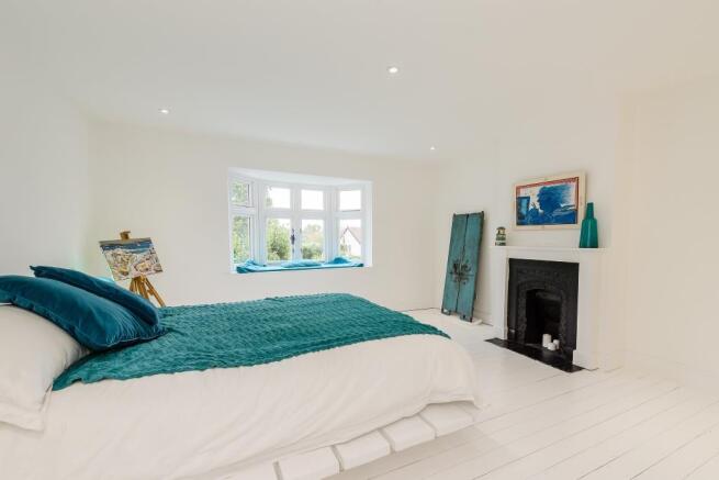 8272478-interior12-800-web.jpg