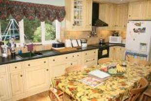 KITCHEN/BREAKFAST RO