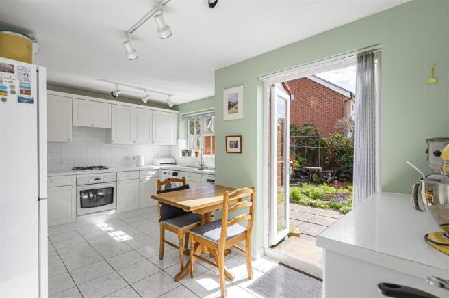 Micklefield Way, Seaford photo 3