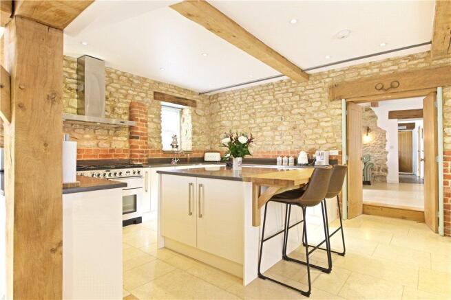 Kitchen/Breakfast Rm