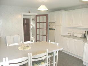 Kitchen/Breakfast Rm
