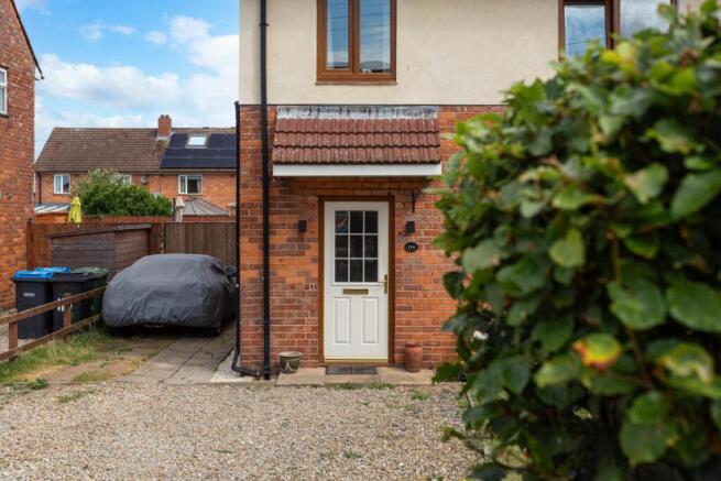 3 bed Semi-Detached for sale Image 12