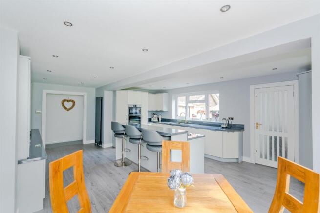 43, Enderley Drive, Walsall, Staffordshire, WS3 3P