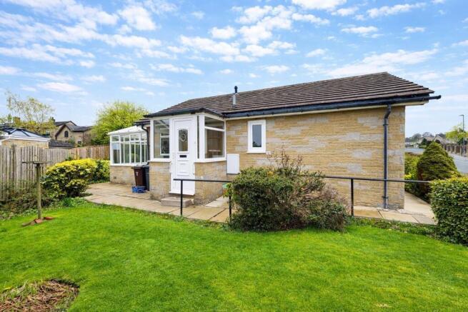 2 bed Bungalow for sale Image 11