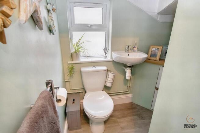 Cloakroom/WC