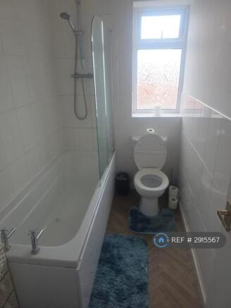 3 bed Terraced to rent Image 6