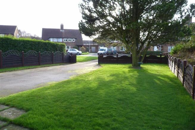 FRONT GARDEN