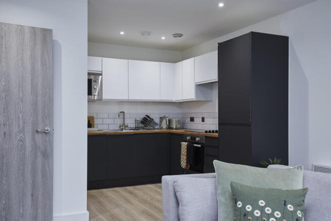 2 bed Flat to rent Image 4
