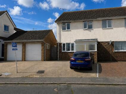 Garden Road, Walton on the Naze, CO14