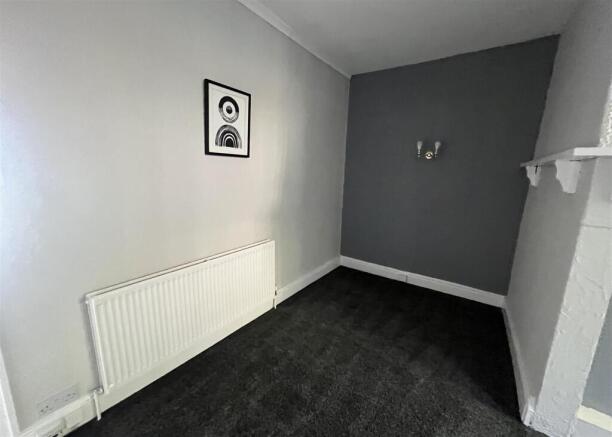 4 bed Terraced for sale Image 10