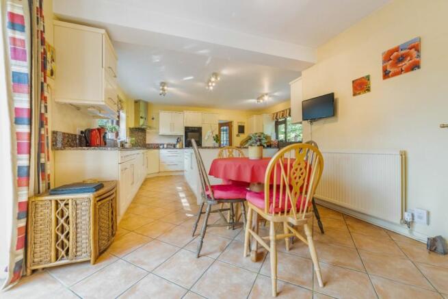 HI-RES_Groby-Lane-Leicestershire-detached-house-1V