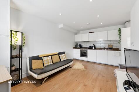 Tolworth Rise South, Surbiton