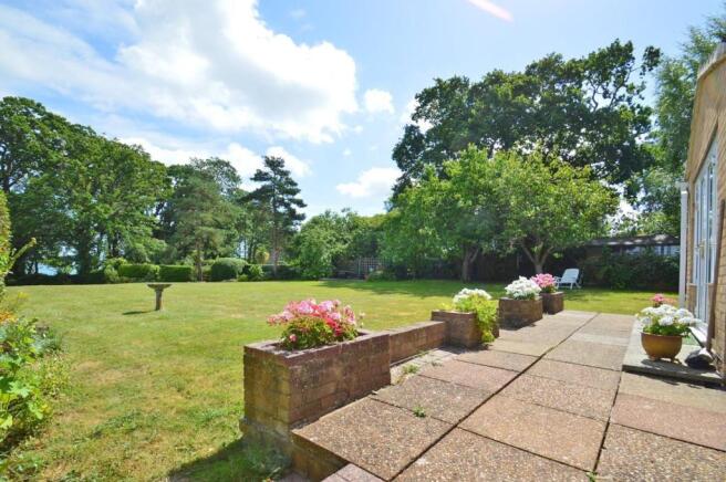20 Buckland Gardens