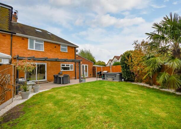 51 Station Road-14.jpg