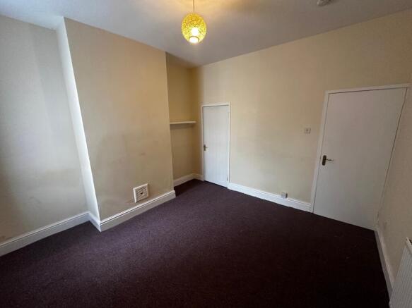 1 bed Apartment to rent Image 10