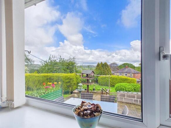 3 bed Bungalow for sale Image 6