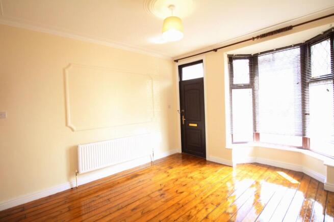 2 bed End of Terrace to rent Image 9