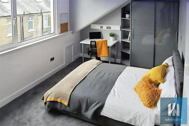 2 bed Terraced to rent Image 4