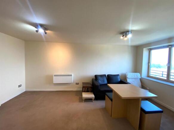 Lounge (2).jpeg