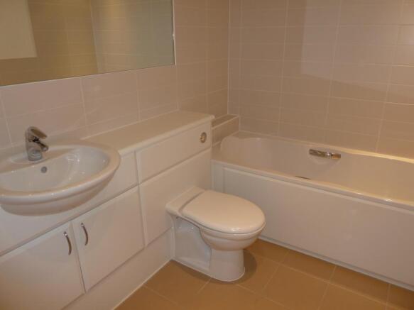 ENSUITE BATHROOM