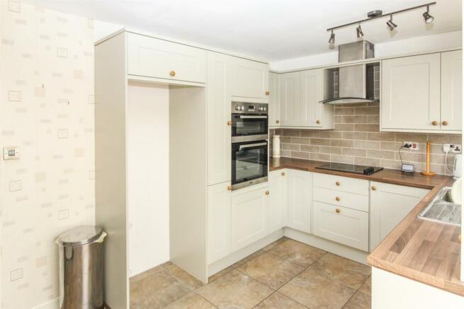 Kitchen Additional Photograph