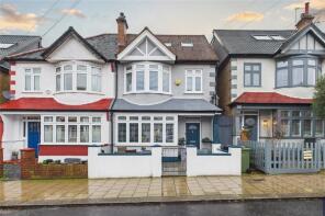 15, Kirkstall Gardens, London SW2 4HR