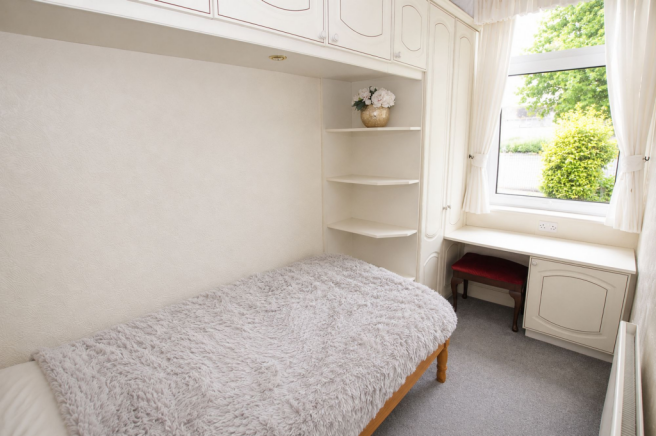 2 bed Terraced for sale Image 8