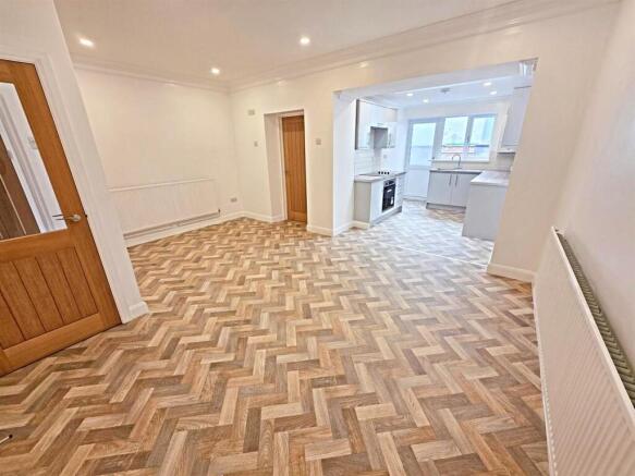 Living/Dining Room