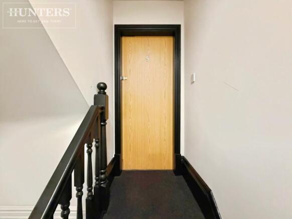 2 bed Apartment to rent Image 4
