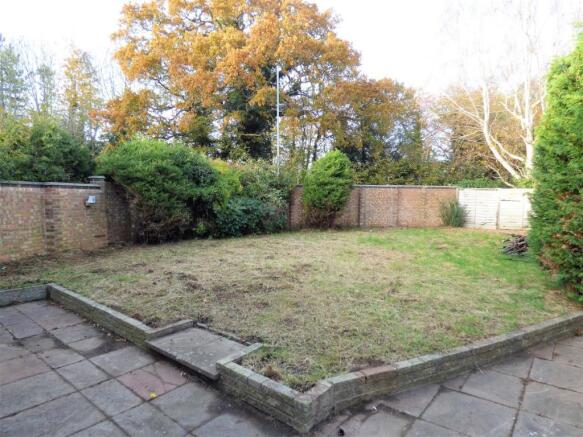 rear garden.JPG