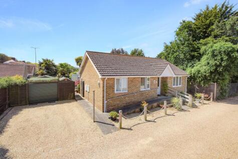 Old Manor Road, Rustington, BN16