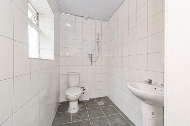 3 bed Terraced for sale Image 6