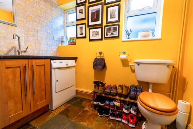 Utility Room / Wc