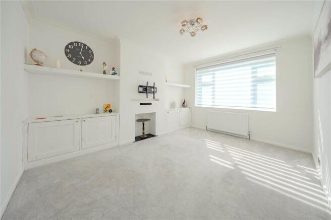 3 bed Semi-Detached for sale Image 4