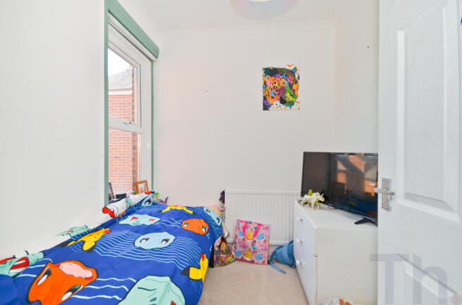 Bedroom 4.JPG