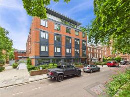 9, Trinity Court, Southernhay East, Exeter EX1 1PD