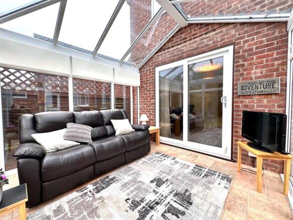 Conservatory 833