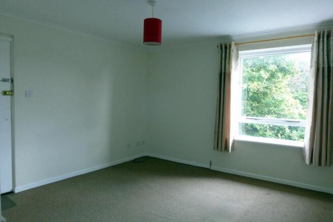 Bagleys Road, 10, Living2.jpg