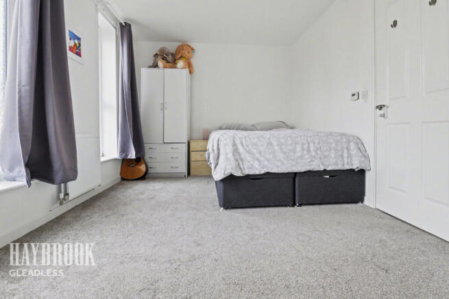 4 bed Semi-Detached for sale Image 7