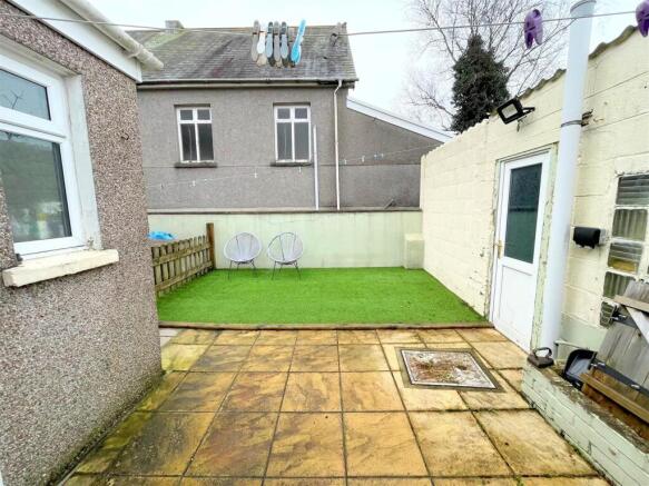 Rear Garden c.jpg